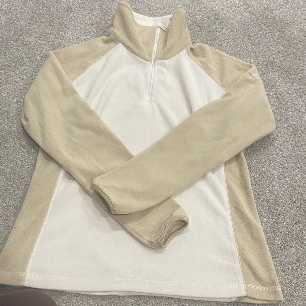 Columbia Women's Sweater in Cream and White